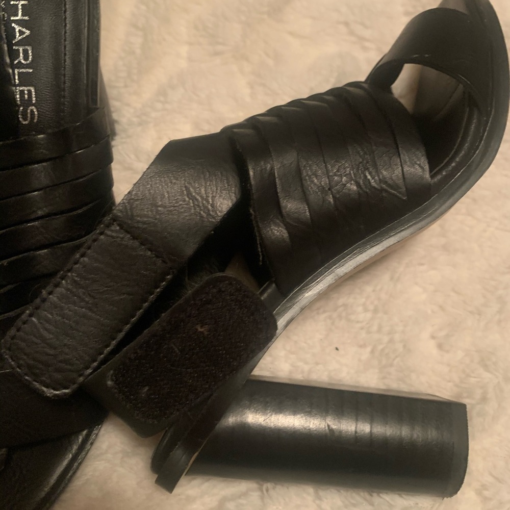 Charles David Black Chunky Heel - Picture 2 of 6